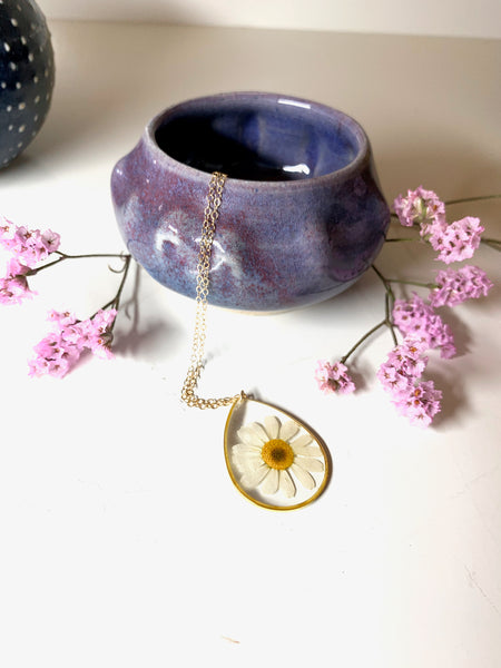 Gold Chamomile Flower Necklace