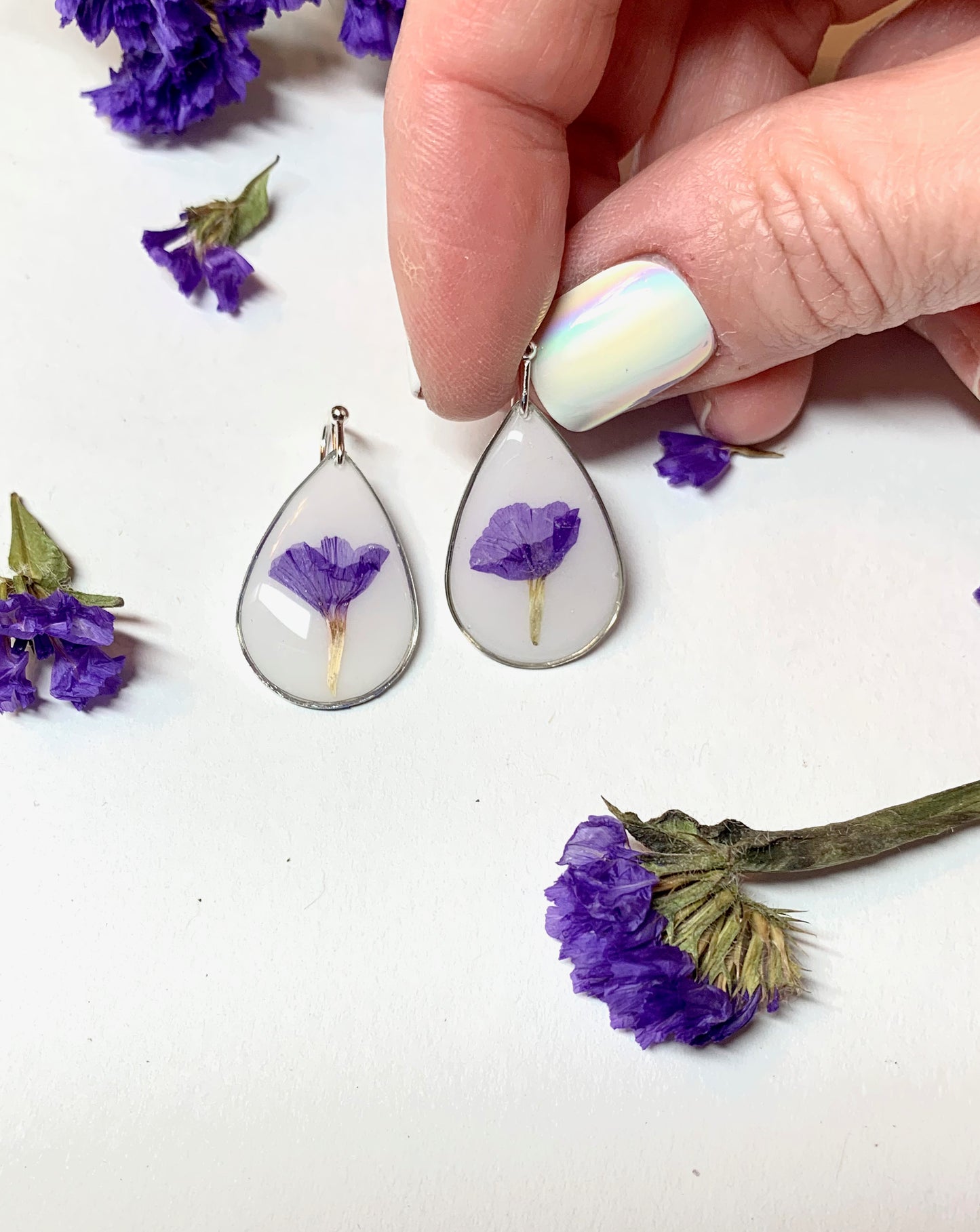 Real Pressed Flower Teardrop Earrings - Purple Statice